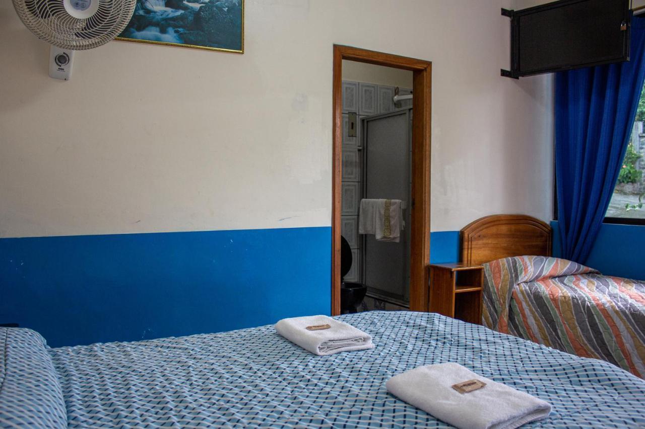 Hostal Limoncocha Tena Exteriör bild